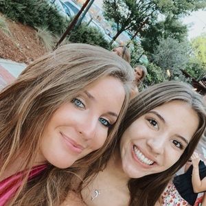 Meet your Posher, Ella